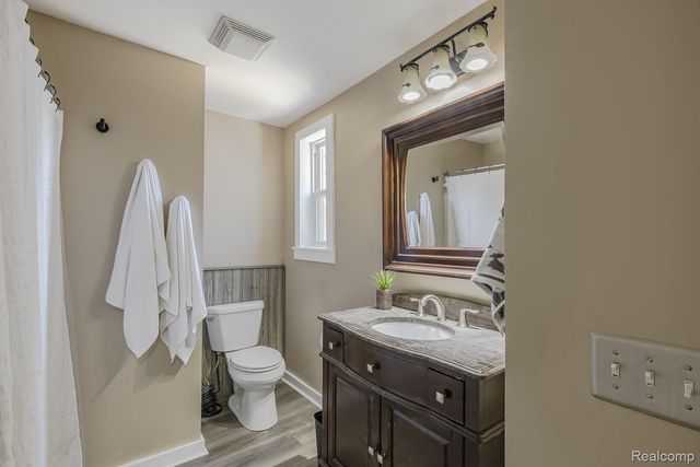1621 Ray Road, Oxford Charter Township, MI 48371