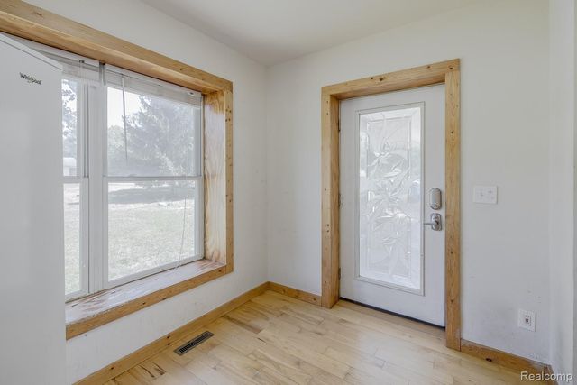 1621 Ray Road, Oxford Charter Township, MI 48371