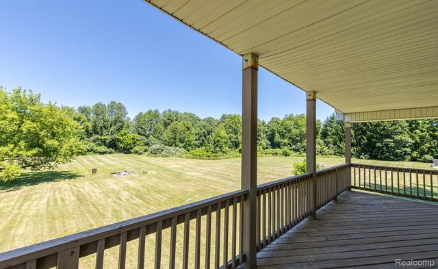 1621 Ray Road, Oxford Charter Township, MI 48371