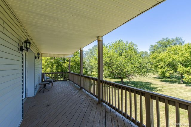 1621 Ray Road, Oxford Charter Township, MI 48371