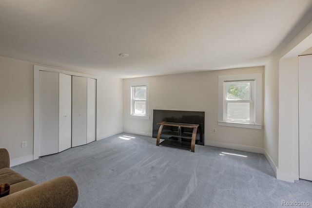 1621 Ray Road, Oxford Charter Township, MI 48371