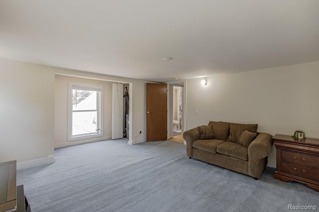1621 Ray Road, Oxford Charter Township, MI 48371