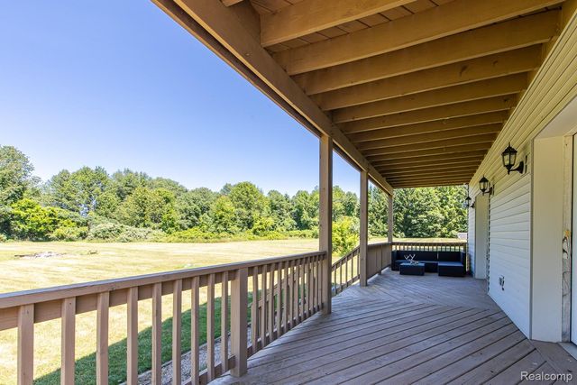 1621 Ray Road, Oxford Charter Township, MI 48371