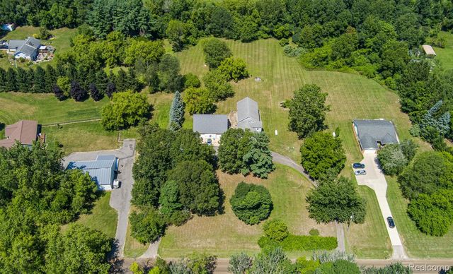 1621 Ray Road, Oxford Charter Township, MI 48371