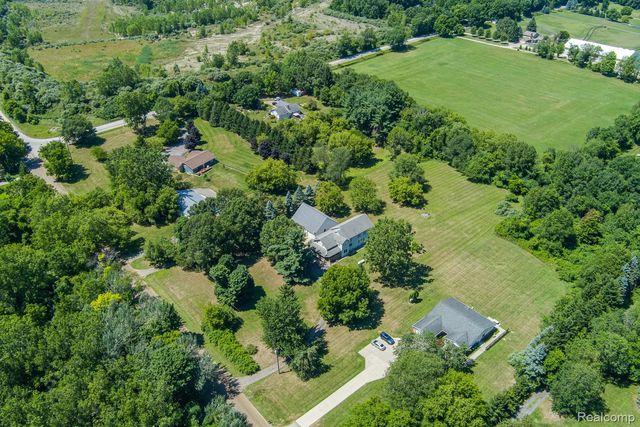 1621 Ray Road, Oxford Charter Township, MI 48371