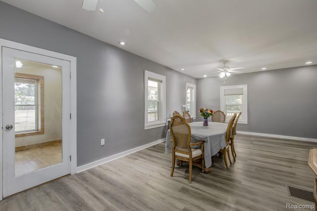 1621 Ray Road, Oxford Charter Township, MI 48371