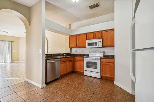 7956 CARRIAGE POINTE DRIVE, Gibsonton, FL 33534