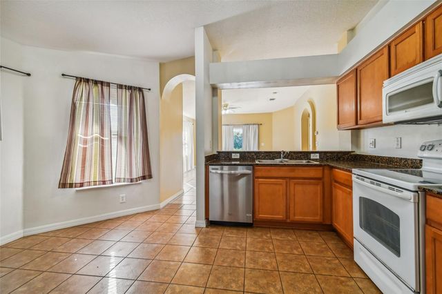 7956 CARRIAGE POINTE DRIVE, Gibsonton, FL 33534