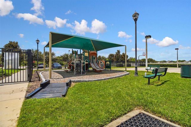 7956 CARRIAGE POINTE DRIVE, Gibsonton, FL 33534