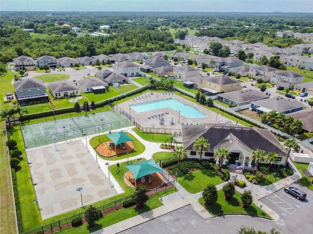7956 CARRIAGE POINTE DRIVE, Gibsonton, FL 33534