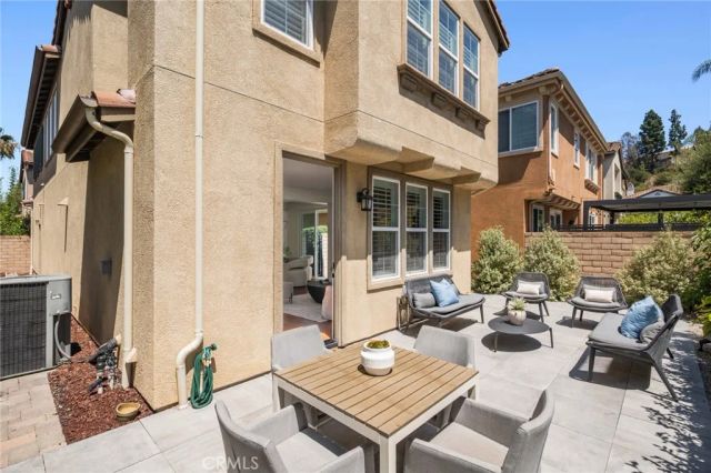 10 Newton Court, Laguna Niguel, CA 92677