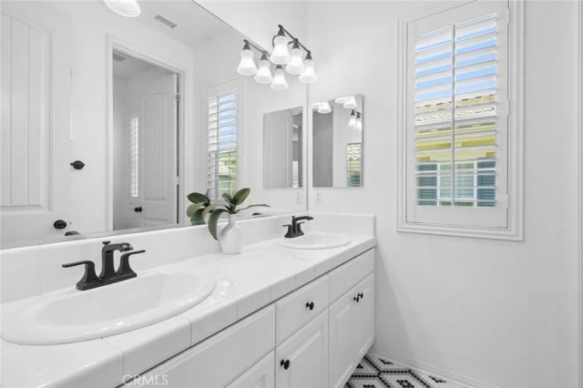 10 Newton Court, Laguna Niguel, CA 92677