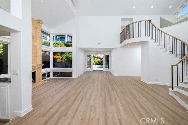 6 Harbor Pointe Drive, Corona Del Mar (newport Beach), CA 92625