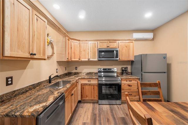 13869 S HWY 475, Summerfield, FL 34491