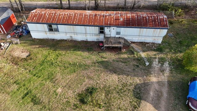 118 Oakwood Rd, Hohenwald, TN 38462