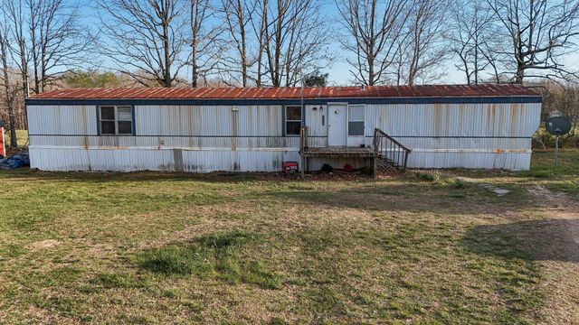 118 Oakwood Rd, Hohenwald, TN 38462