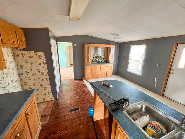 118 Oakwood Rd, Hohenwald, TN 38462