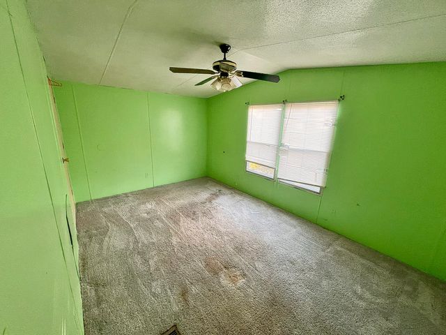 118 Oakwood Rd, Hohenwald, TN 38462