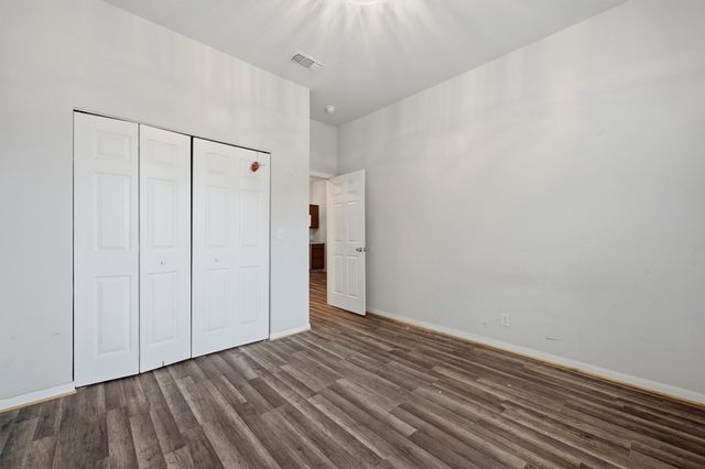111 Britton Street, Tom Bean, TX 75489