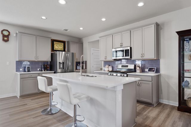 64 Bent Trail LN, Georgetown, TX 78628