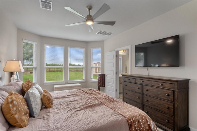 64 Bent Trail LN, Georgetown, TX 78628