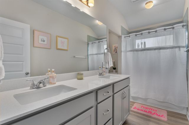 64 Bent Trail LN, Georgetown, TX 78628