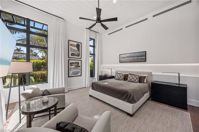 1300 Nautilus RD, Naples, FL 34102