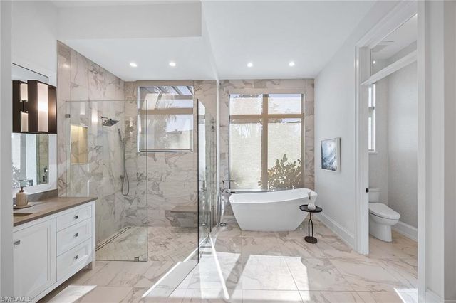 1300 Nautilus RD, Naples, FL 34102