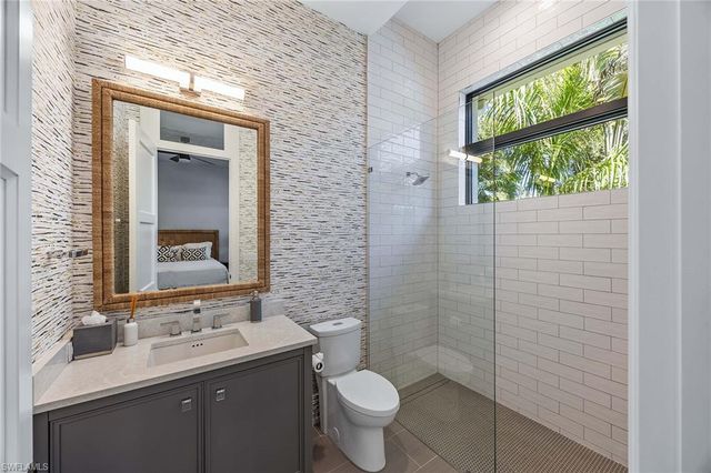 1300 Nautilus RD, Naples, FL 34102