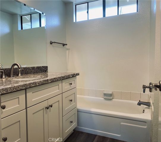 4 Windwood, Irvine, CA 92604