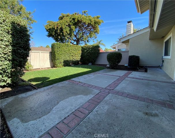 4 Windwood, Irvine, CA 92604