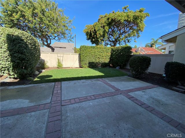 4 Windwood, Irvine, CA 92604
