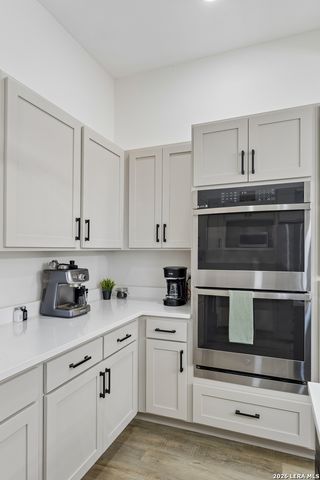 909 HAYS ST, San Antonio, TX 78202
