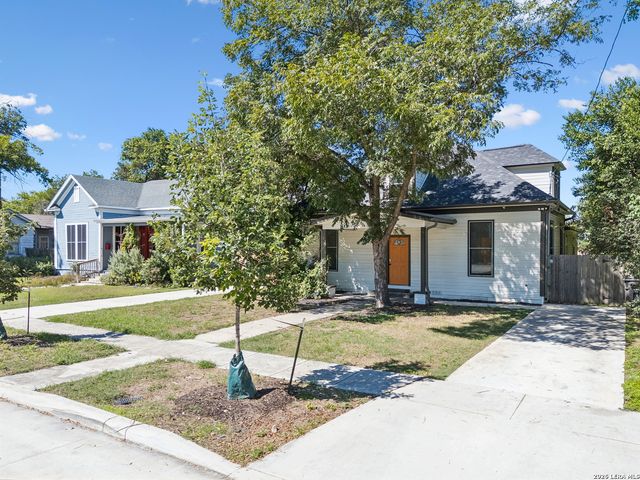 909 HAYS ST, San Antonio, TX 78202