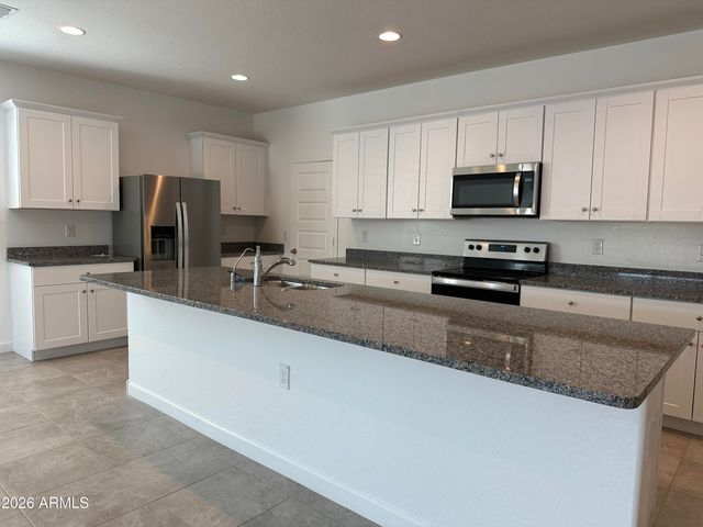 3121 W Shanley Avenue, Apache Junction, AZ 85120