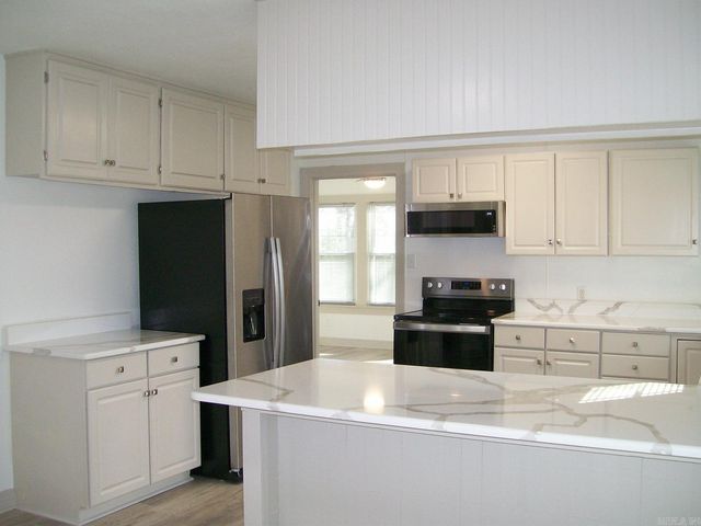 107 Noxon Street, Hot Springs, AR 71913