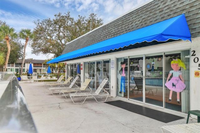 102 46TH AVENUE TERRACE W 402, Bradenton, FL 34207