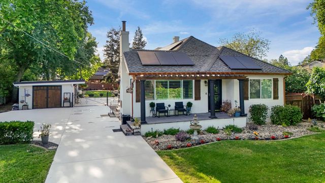 2235 Moreing Rd, Stockton, CA 95204