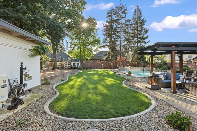 2235 Moreing Rd, Stockton, CA 95204