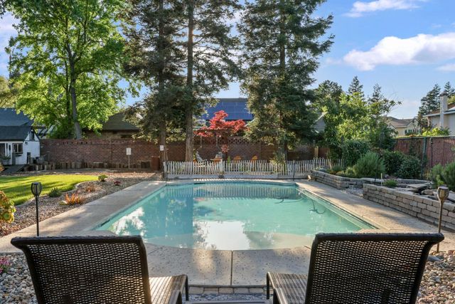 2235 Moreing Rd, Stockton, CA 95204