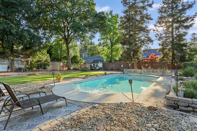 2235 Moreing Rd, Stockton, CA 95204