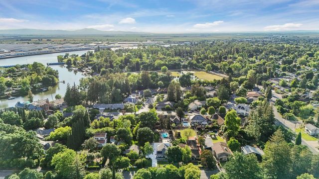 2235 Moreing Rd, Stockton, CA 95204