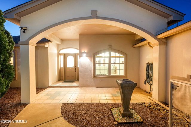 4561 Paseo Azul, Las Cruces, NM 88011