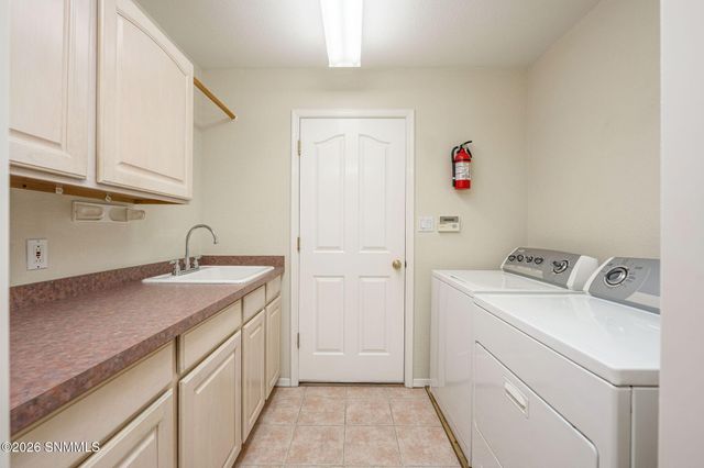 4561 Paseo Azul, Las Cruces, NM 88011