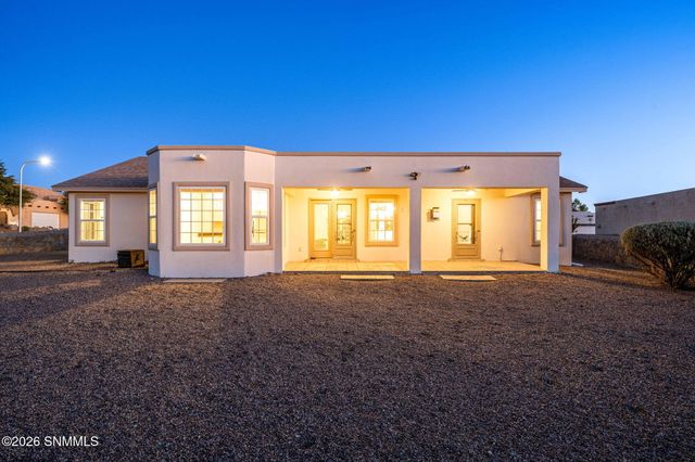 4561 Paseo Azul, Las Cruces, NM 88011