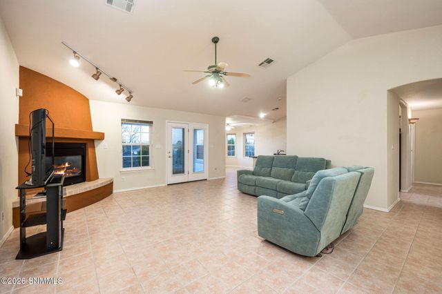 4561 Paseo Azul, Las Cruces, NM 88011