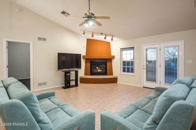 4561 Paseo Azul, Las Cruces, NM 88011