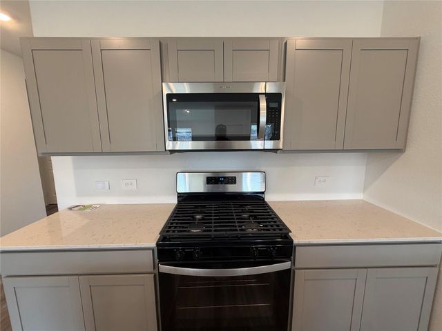 16511 Hidden Ponderosa Path, Magnolia, TX 77355