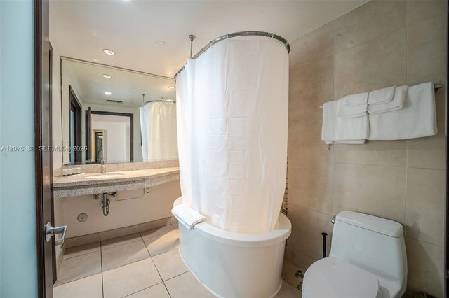 1060 Ocean Drive D206, Miami Beach, FL 33139
