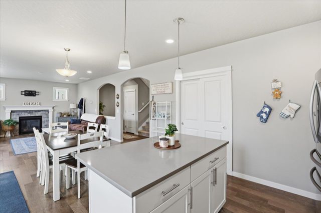 1824 S Donwood St, Spokane Valley, WA 99016